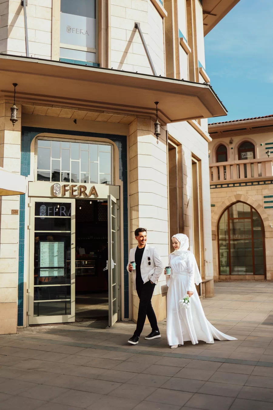 Konya Sokak Fotoğrafçılığı | Doğal, Sinematik ve Hikâye Anlatan Profesyonel Çekimler