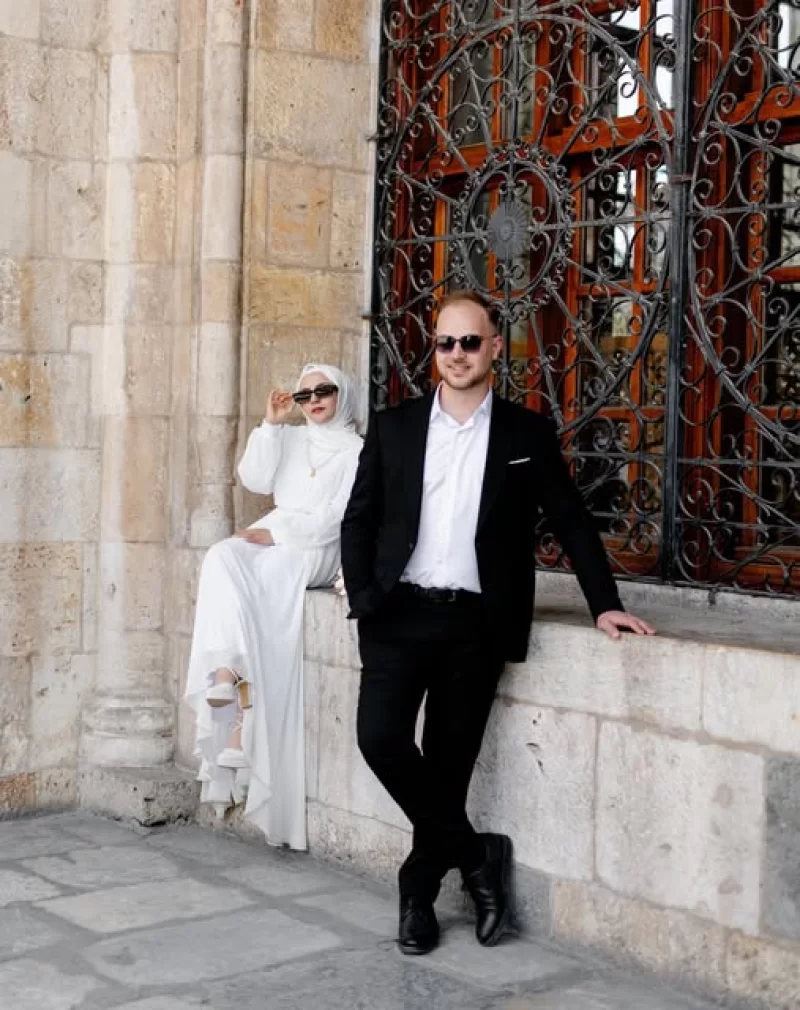 Her sokağın ayrı bir hikâyesi, her karenin içinde Özkan Foto Film dokunuşu.