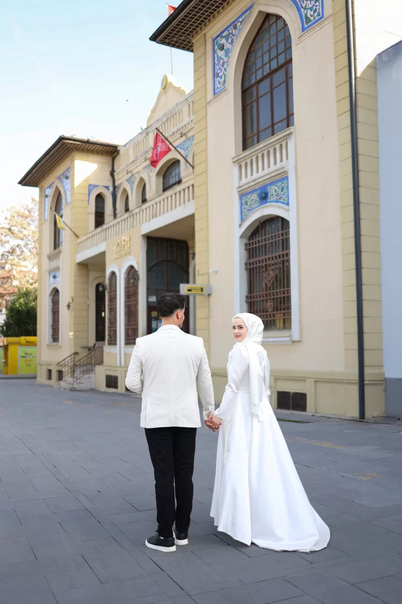 Her sokağın ayrı bir hikâyesi, her karenin içinde Özkan Foto Film dokunuşu.